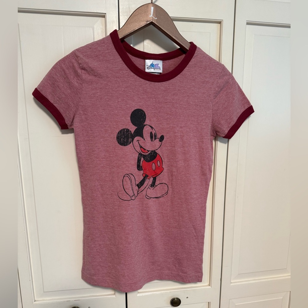 Vintage Mickey T-shirt Disneyland Resorts